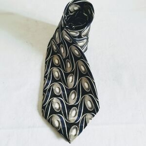 Italian Men's Handmade Silk Tie 4"W x 59"L